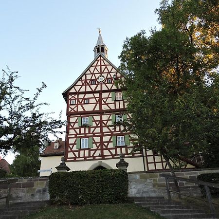 Apartament Turmstueble Im Torhaus Von 1545 Burgbernheim Zewnętrze zdjęcie
