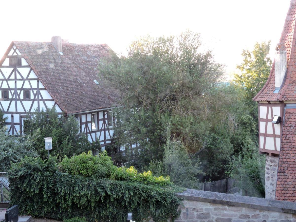 Apartament Turmstueble Im Torhaus Von 1545 Burgbernheim Zewnętrze zdjęcie