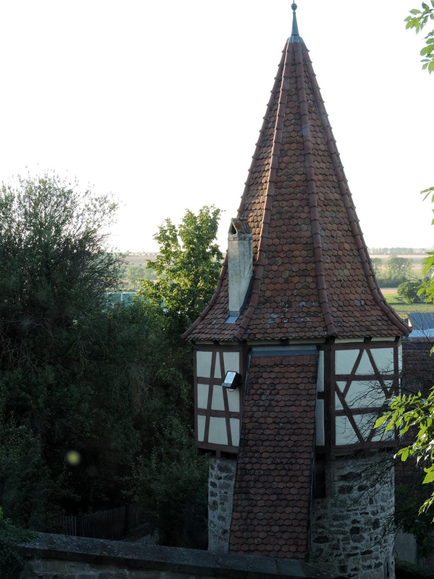 Apartament Turmstueble Im Torhaus Von 1545 Burgbernheim Zewnętrze zdjęcie